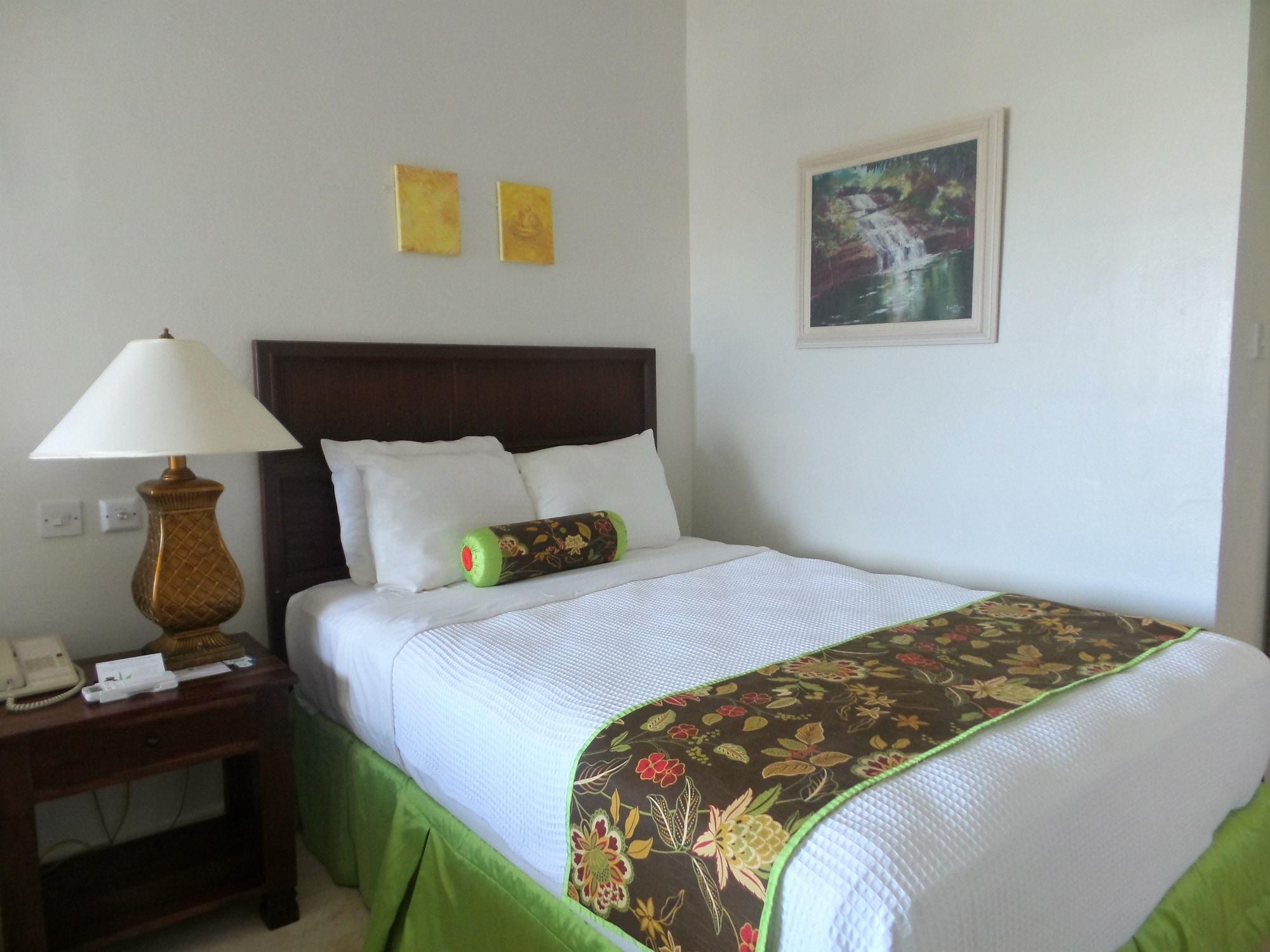 Coyaba Beach Resort St. George's Extérieur photo