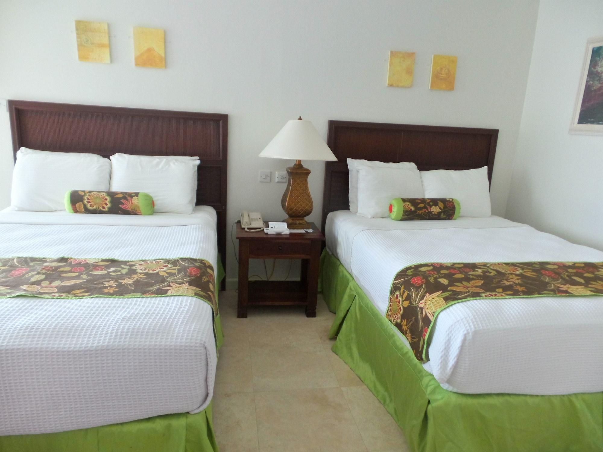 Coyaba Beach Resort St. George's Extérieur photo