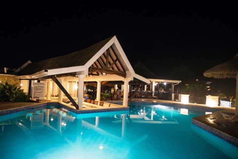 Coyaba Beach Resort St. George's Extérieur photo